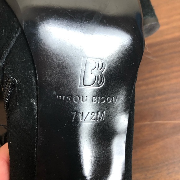 Women’s Bisou Bisou Black Suede Tassel Boots Size 7.5 - Picture 6 of 6